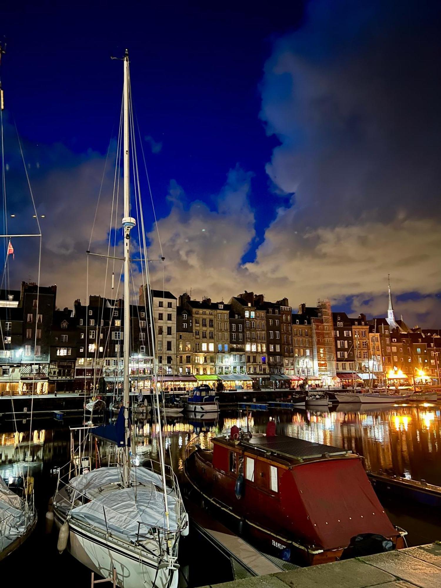 Une Pause Chez Julien, Appartement Lumineux Et Idealement Situe! Honfleur Ngoại thất bức ảnh